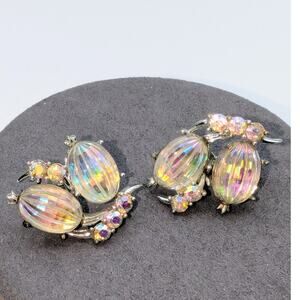 Vintage Coro Aurora Borealis 1950s Iridescent Glass Mid-Century Clip On Earrings